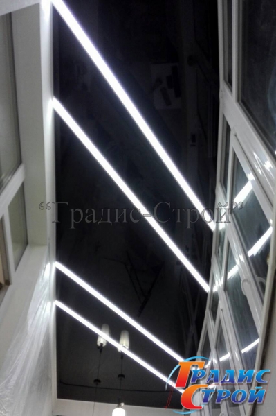 Фото натяжного потолка на Лоджии