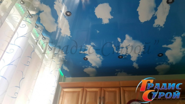 Фото натяжного потолка