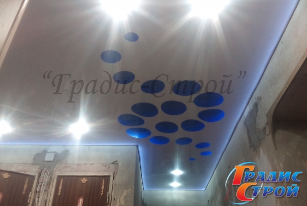 Фото натяжного потолка