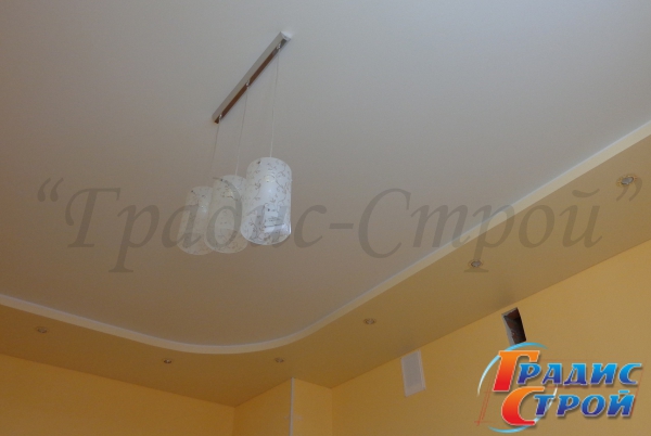 Фото натяжного потолка