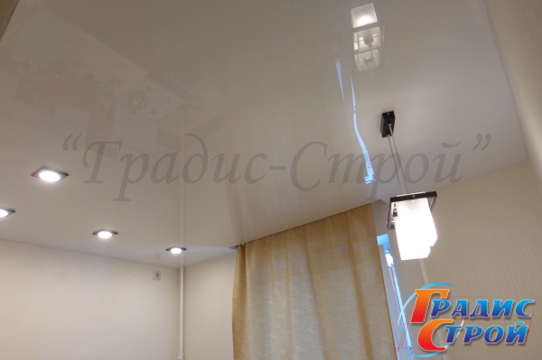 Фото натяжного потолка