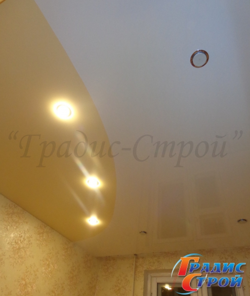 Фото натяжного потолка