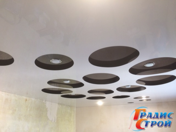 Фото натяжного потолка Apply