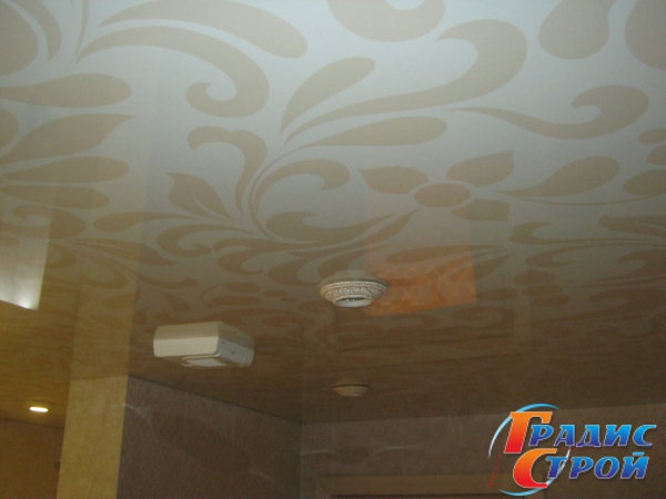 Фото натяжного потолка с Фотопечатью