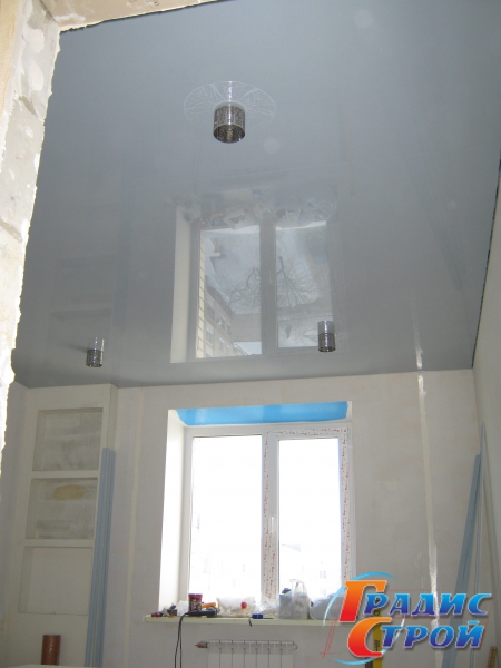 Фото натяжного потолка Ванной